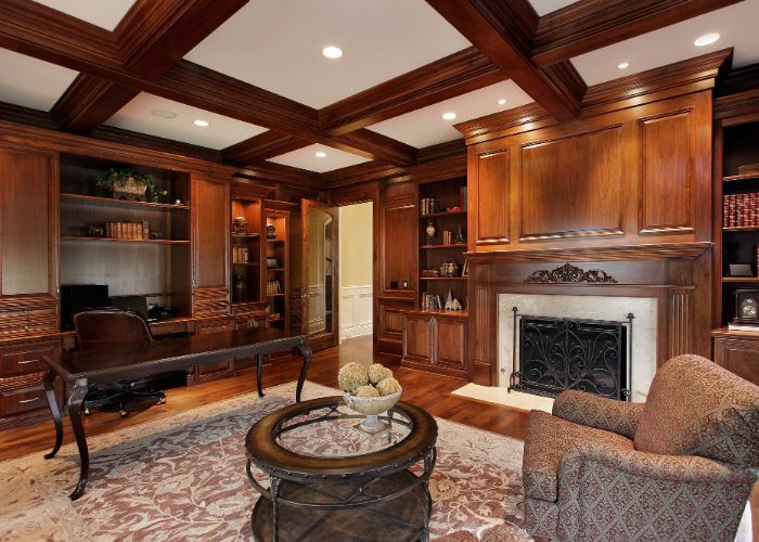 A home with traditional architectural style in Kansas City.